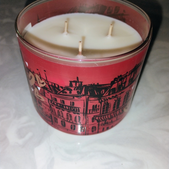 Bath & Body Works Emily in Paris, Paris Amour Scented 3 Wick Candle - Picture 5 of 5